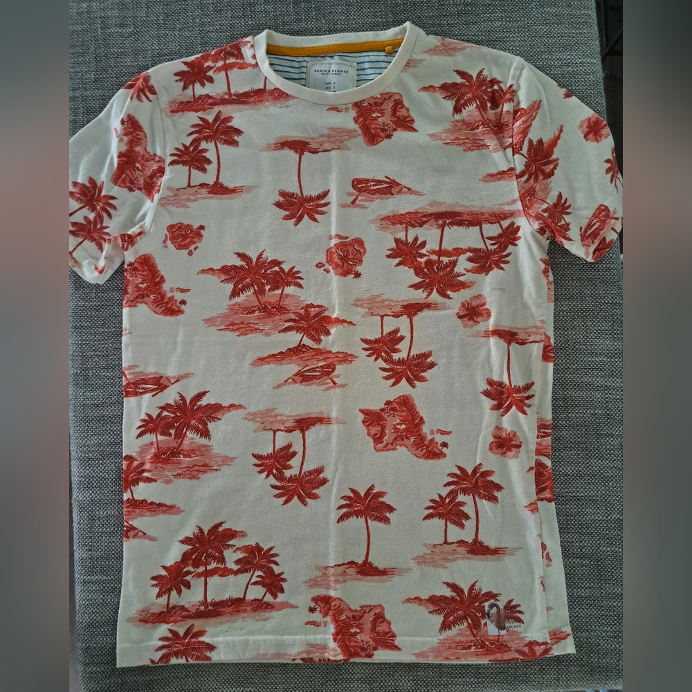Denim & Flower Ricky T-Shirt Size S.